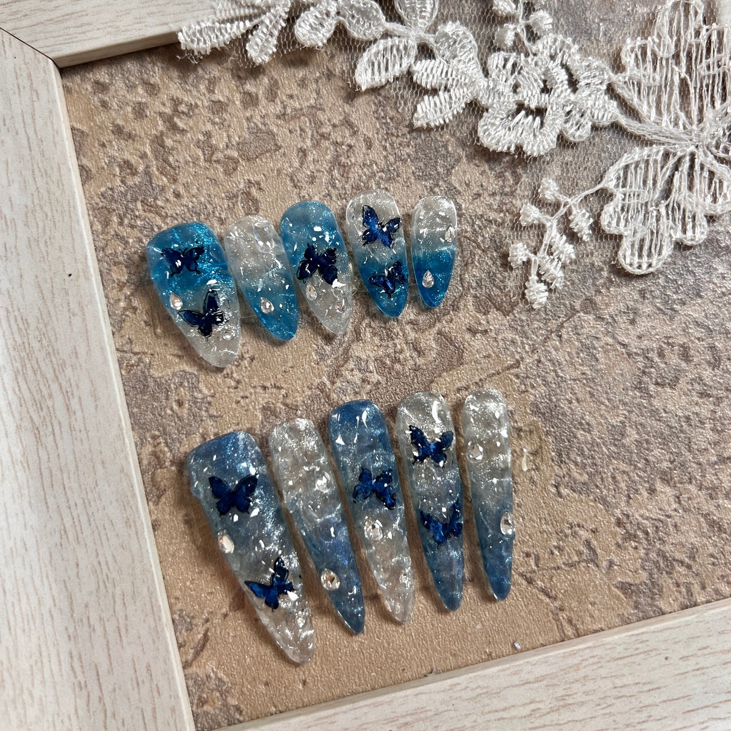 高级蓝色立体蝴蝶改钻美甲