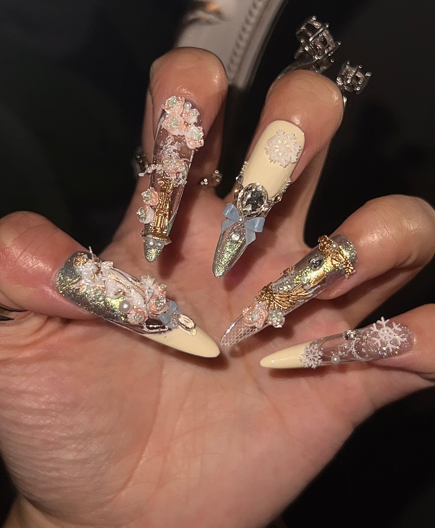 手工立体花卉蕾丝美甲
