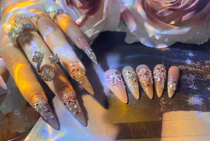 手工高级贴钻美甲片 | Handcrafted Crystal Nail Art