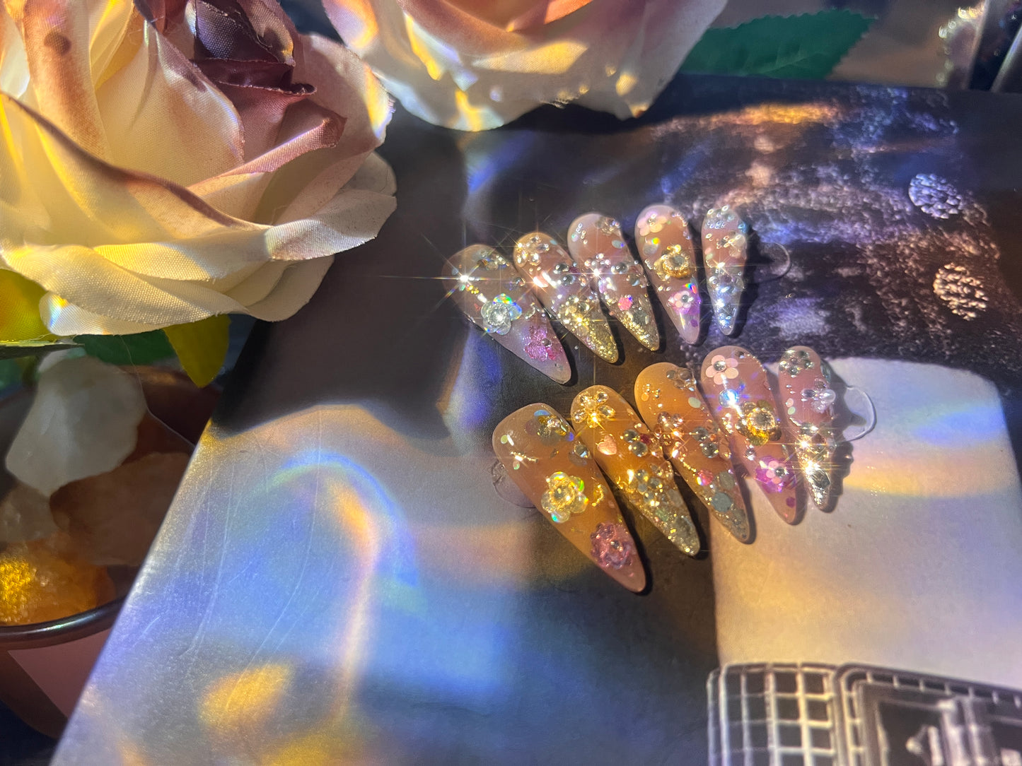 手工高级贴钻美甲片 | Handcrafted Crystal Nail Art