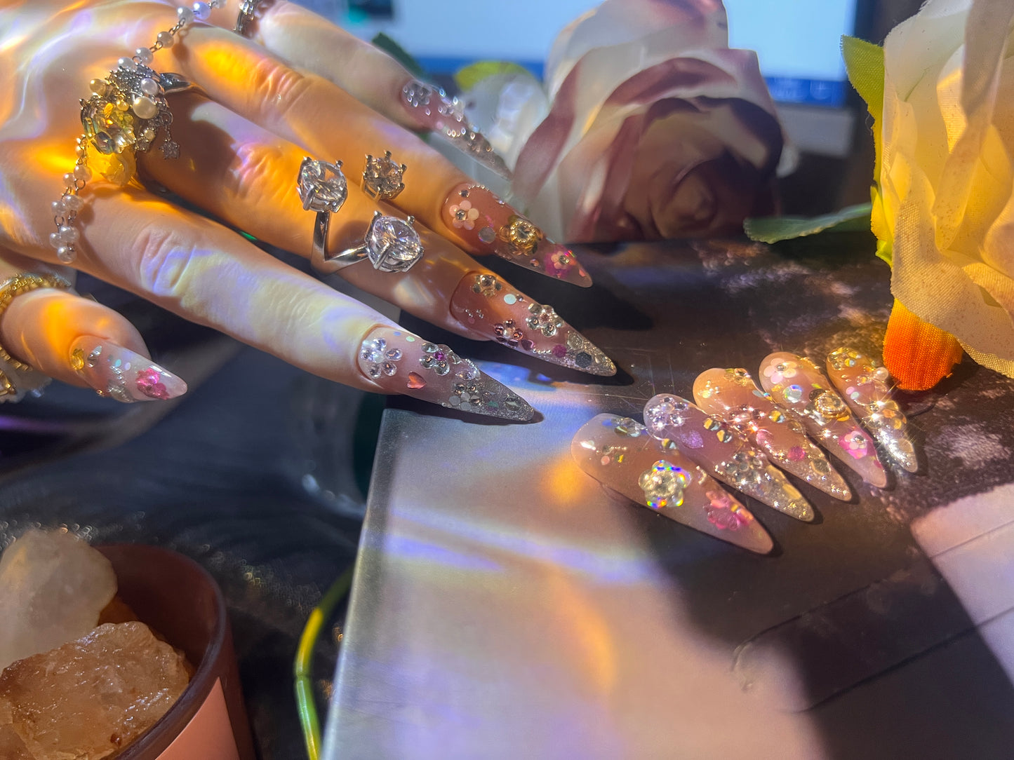 手工高级贴钻美甲片 | Handcrafted Crystal Nail Art