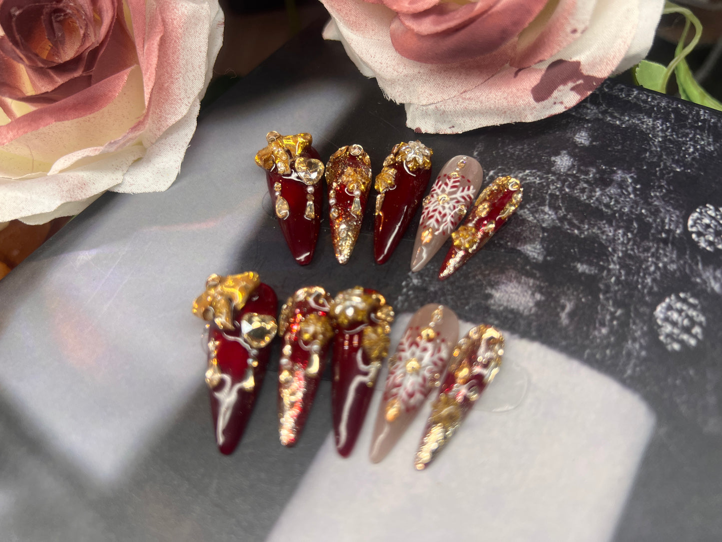 高级贵气手绘带钻美甲片 | Hand-Painted Crystal Luxury Press-On Nails