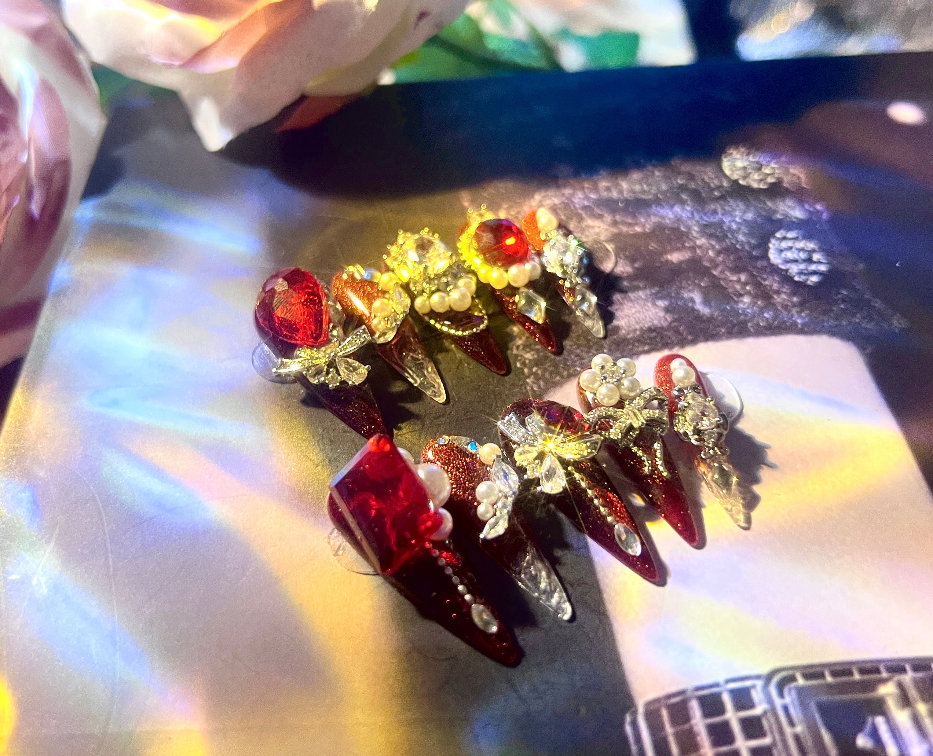 红色珍珠高级感美甲片 | Red Pearl Luxury Press-On Nails
