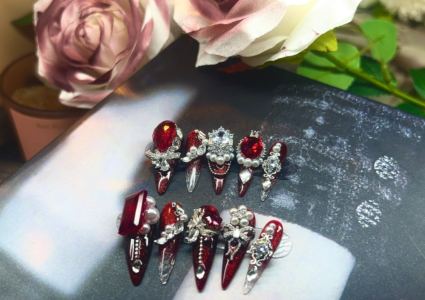 红色珍珠高级感美甲片 | Red Pearl Luxury Press-On Nails