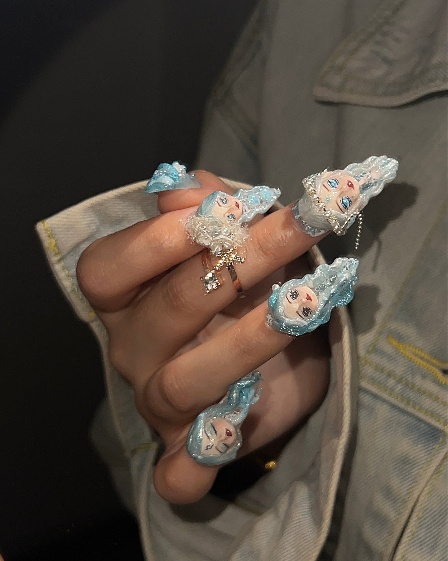 手绘美人鱼娃娃头美甲贴片