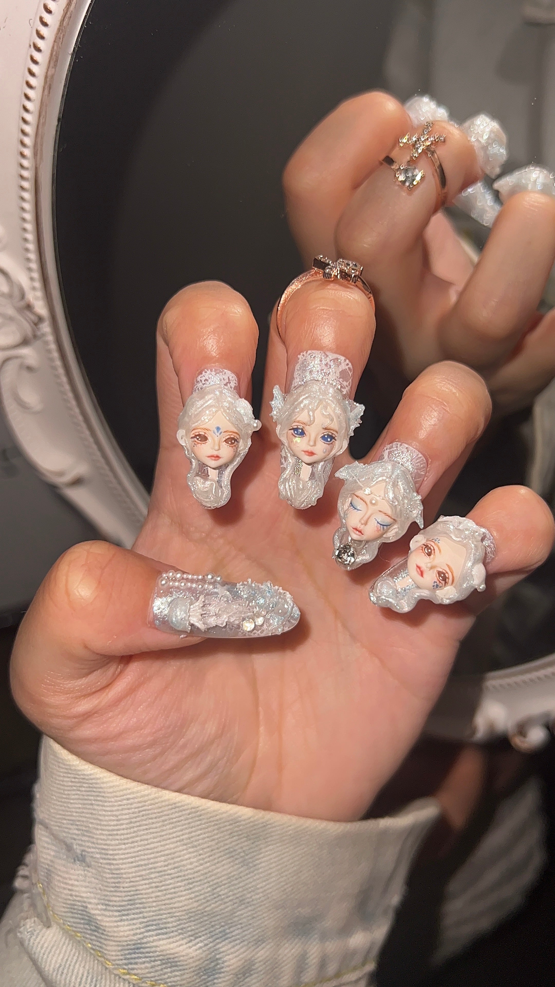 手绘美娃娃头美甲贴片