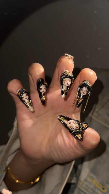手绘高级暗黑娃娃头美甲贴片