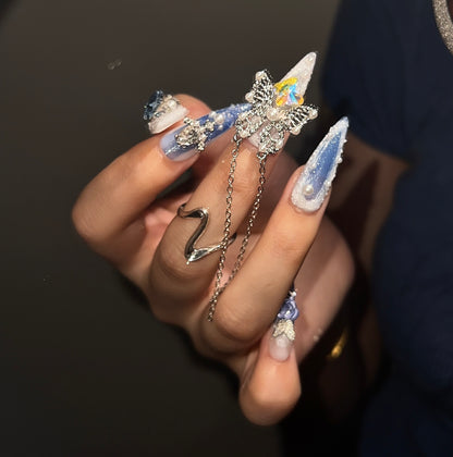仙气立体蝴蝶手工贴钻美甲
