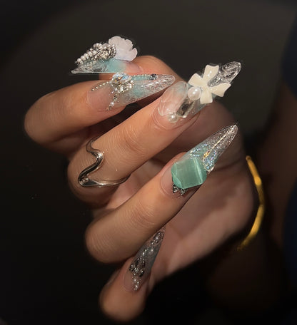 冰感水晶立体雕花美甲