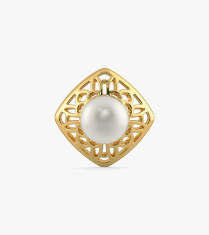 Simple Pearl earrings